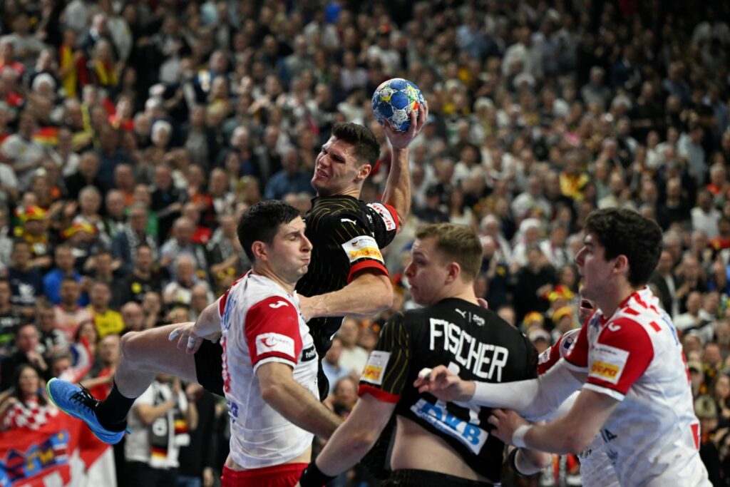 Trotz Pleite: DHB-Team steht im EM-Halbfinale