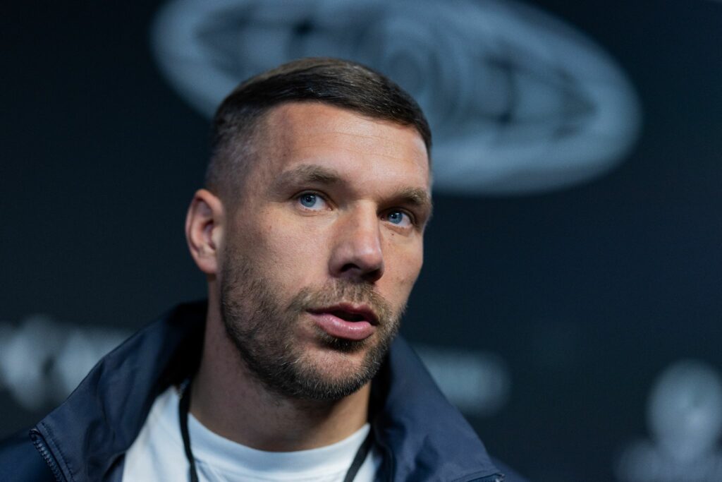 Podolski schließt Rückkehr zum FC vorerst aus