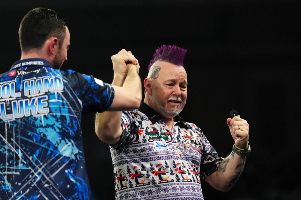 Vor Glück: Darts-Paradiesvogel Wright weint im Ally Pally