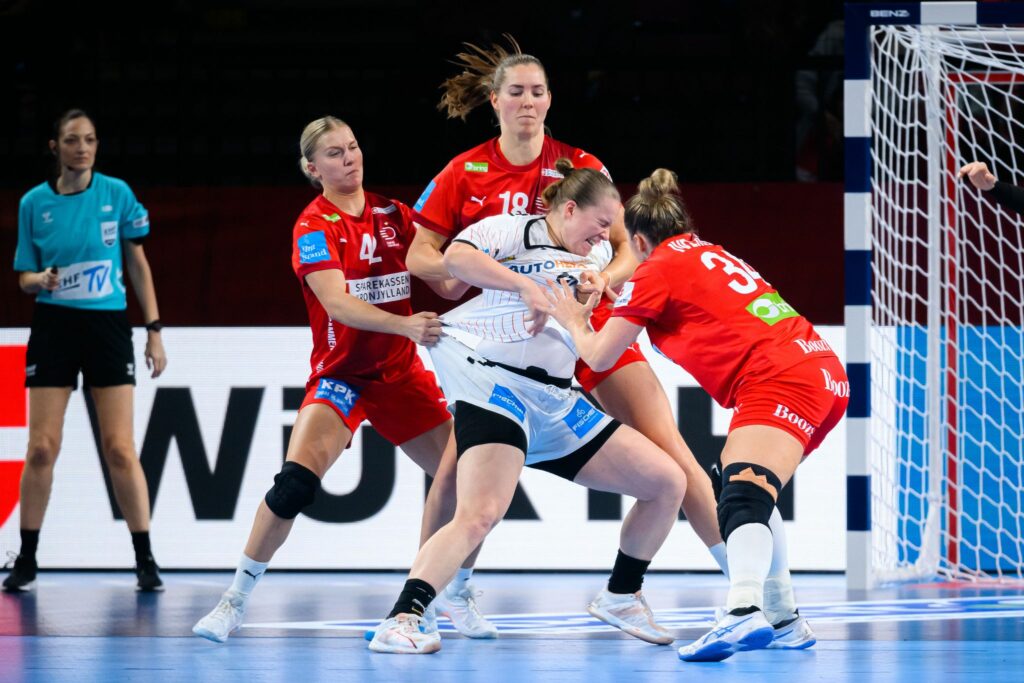 Kein EM-Coup: Handball-Frauen unterliegen Dänemark