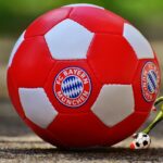 Bayer Leverkusens Sportchef reagiert gelassen auf Champions-League-Duell gegen Bayern München