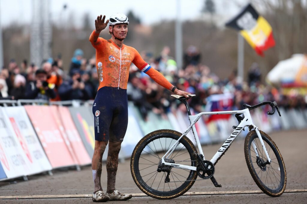 Historischer Sieg: van der Poel Rekord-Weltmeister im Cross