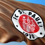 FC St. Pauli besiegt Hoffenheim nach Fehler von Torwart Baumann