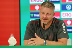 Köln-Coach zu neuen Trainer-Regeln: «Alles Kokolores»
