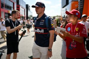 Handtuch geworfen: Verstappen kassiert Verwarnung