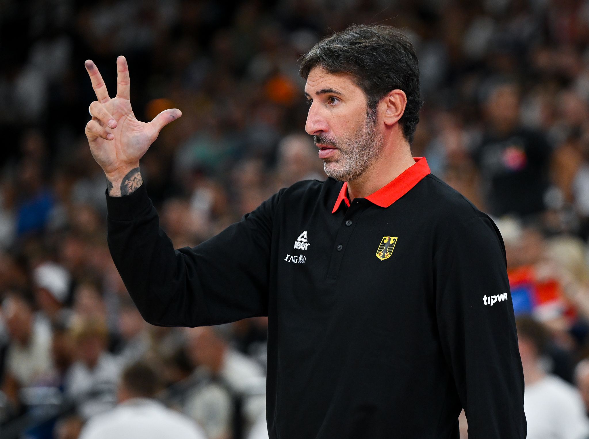 Im Krankenhaus: Basketball-Trainer Mumbru fehlt zum EM-Start