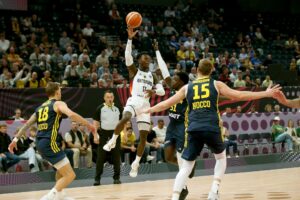 Souverän zur Mittagszeit: Basketballer holen zweiten EM-Sieg