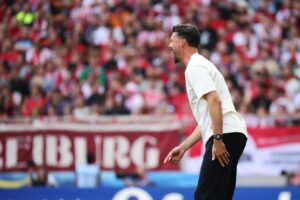 Augsburg effektiv: Wagners erfolgreiche Premiere in Freiburg