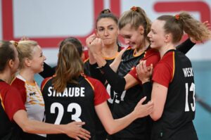 Deutsche Volleyballerinnen starten mit Sieg in WM