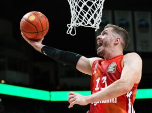Gnabry schaut zu: Bayern-Basketballer siegen in Euroleague