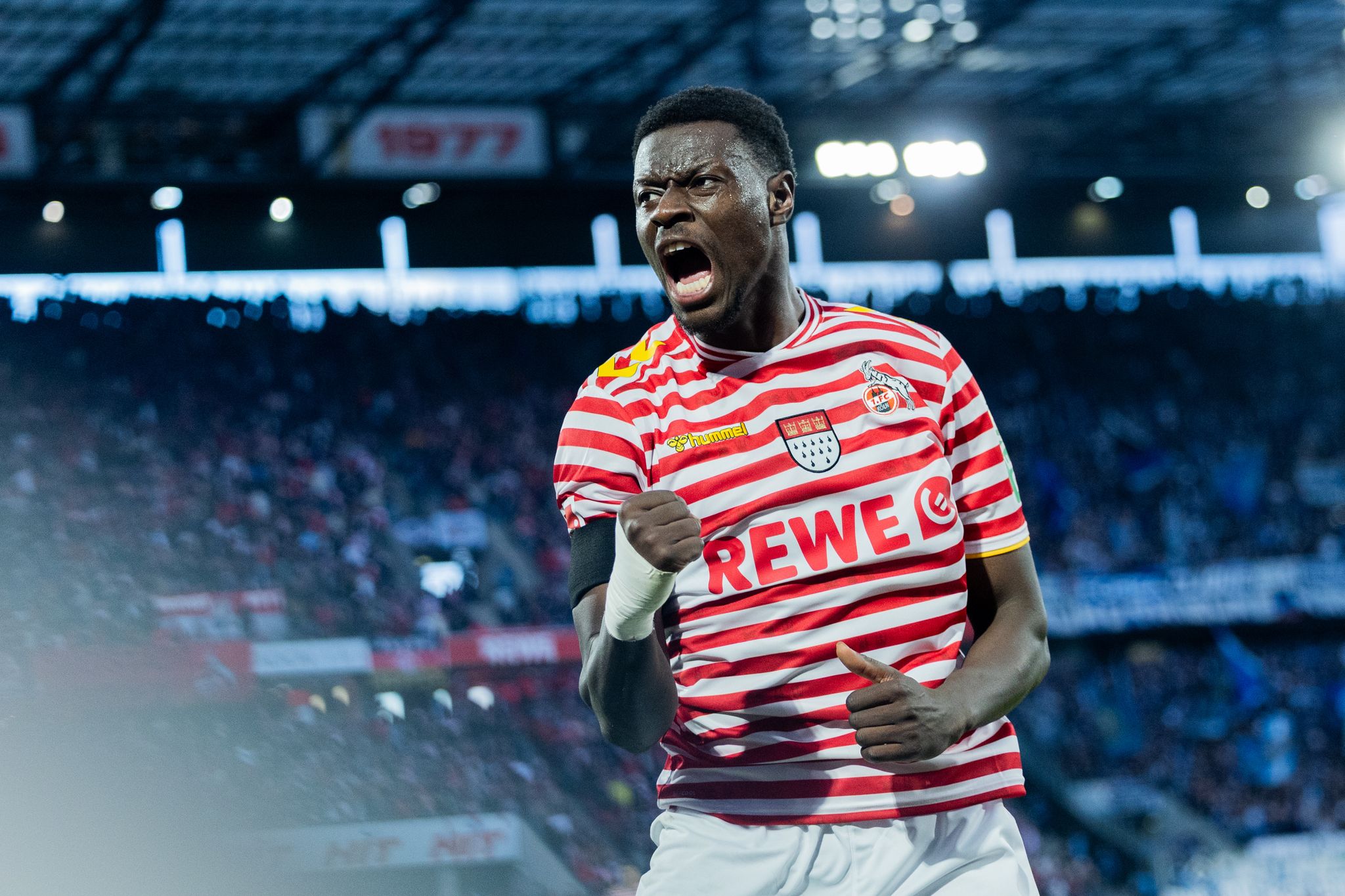 VAR-Ärger und Kölner Jubel im Aufsteigerduell mit Hamburg