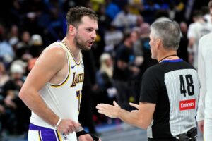 44 Punkte: Doncic überragt erneut bei Lakers-Sieg