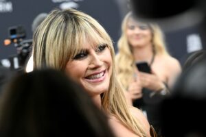 Heidi Klum moderiert WM-Auslosung in Washington