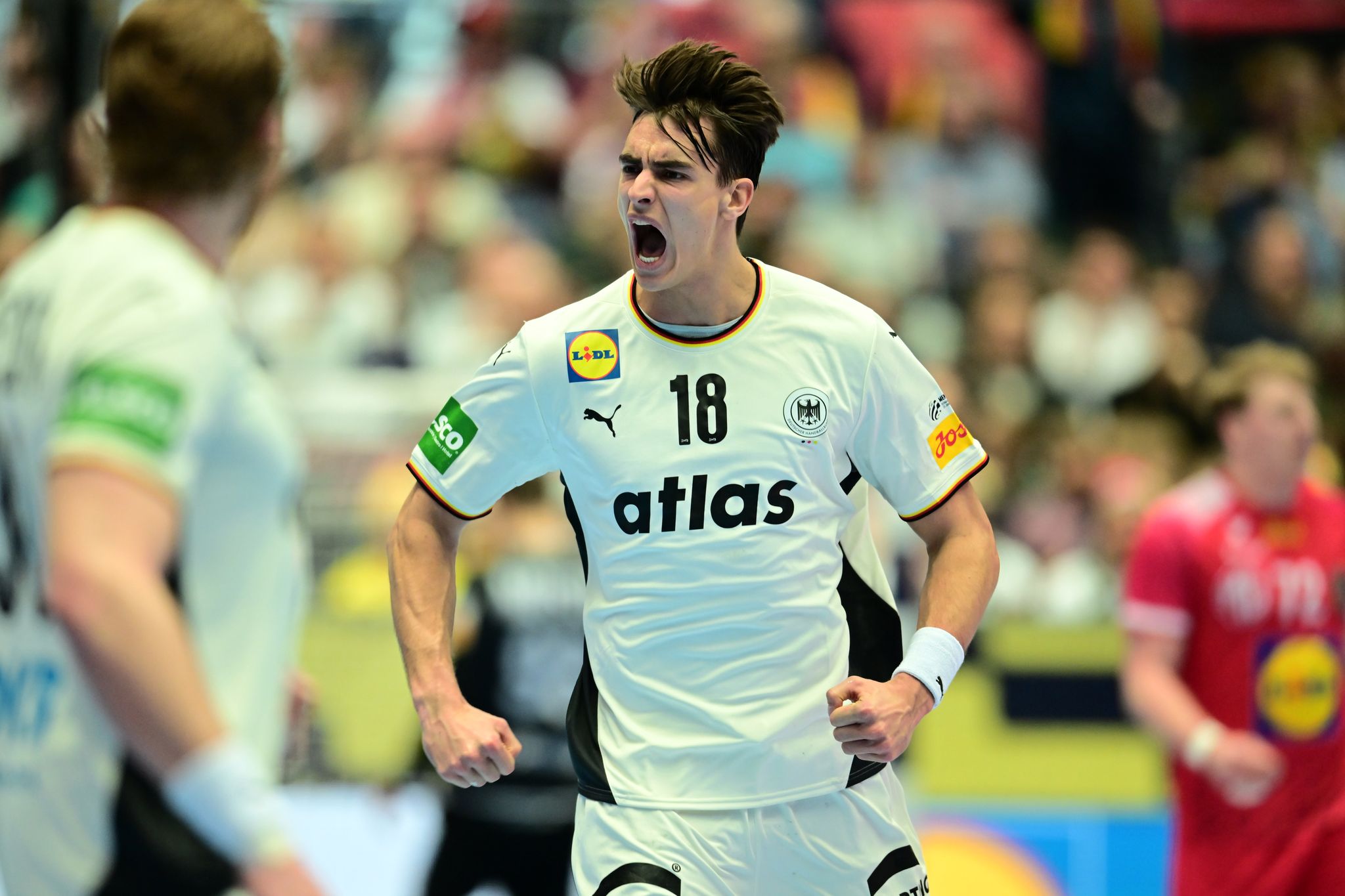 Sieg gegen Österreich: Handballer mit EM-Start nach Maß