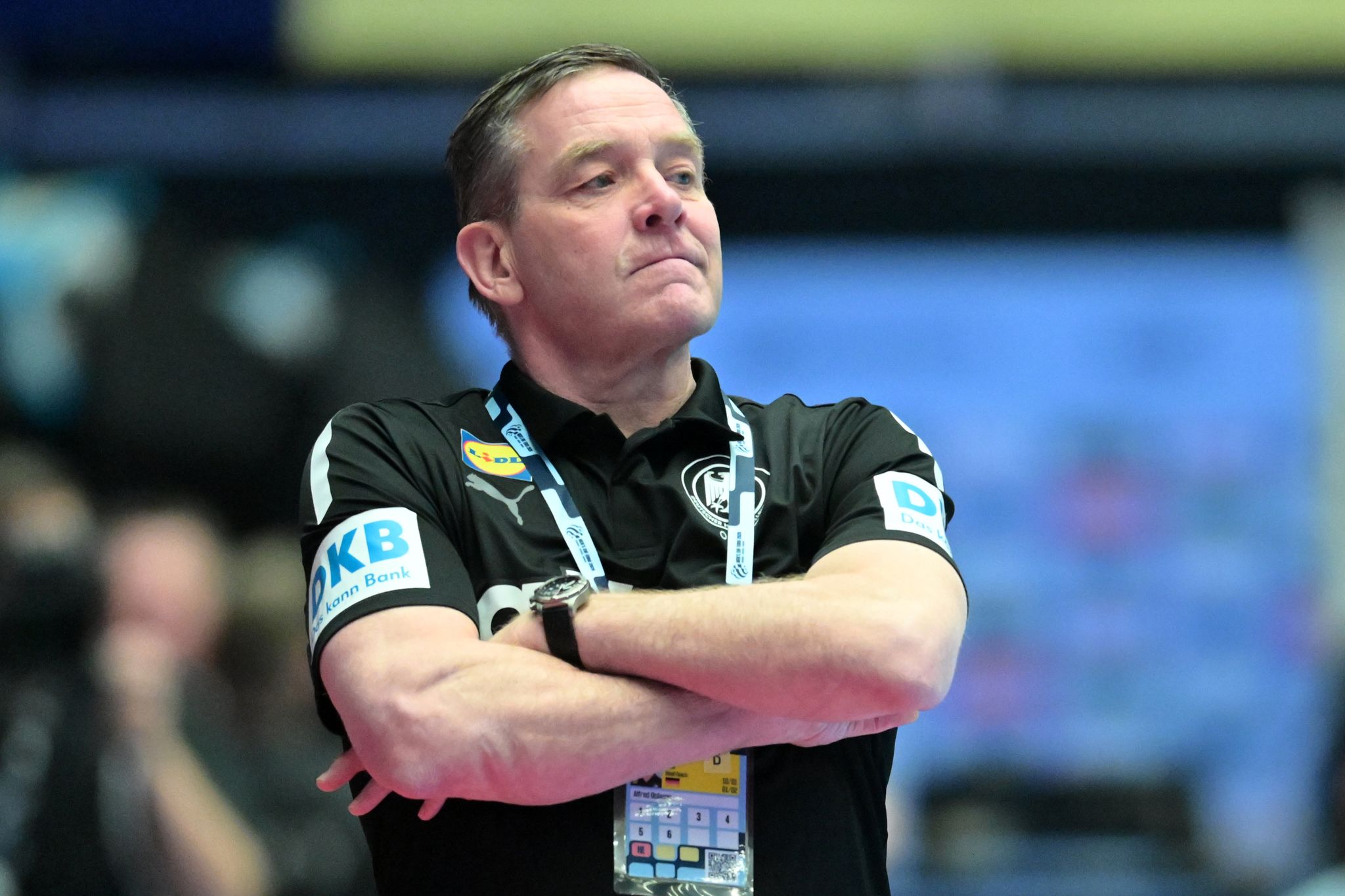 Handballer unterliegen Dänen, nun Endspiel um EM-Halbfinale