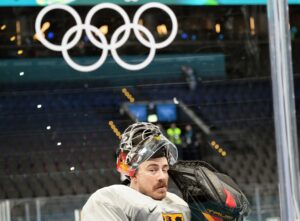 Eishockey-Angreifer Sturm verwundert über Eis in Mailand