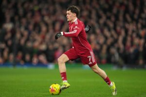 Droht eine Pause? Wirtz verletzt sich beim Aufwärmen