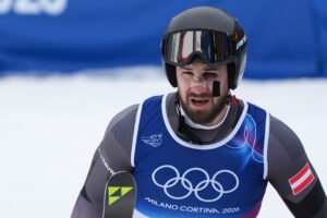 Blaues Auge, Zähne verloren: Ski-Ass in Bormio gezeichnet