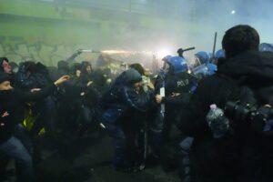 Krawalle bei Demonstration gegen ICE in Mailand