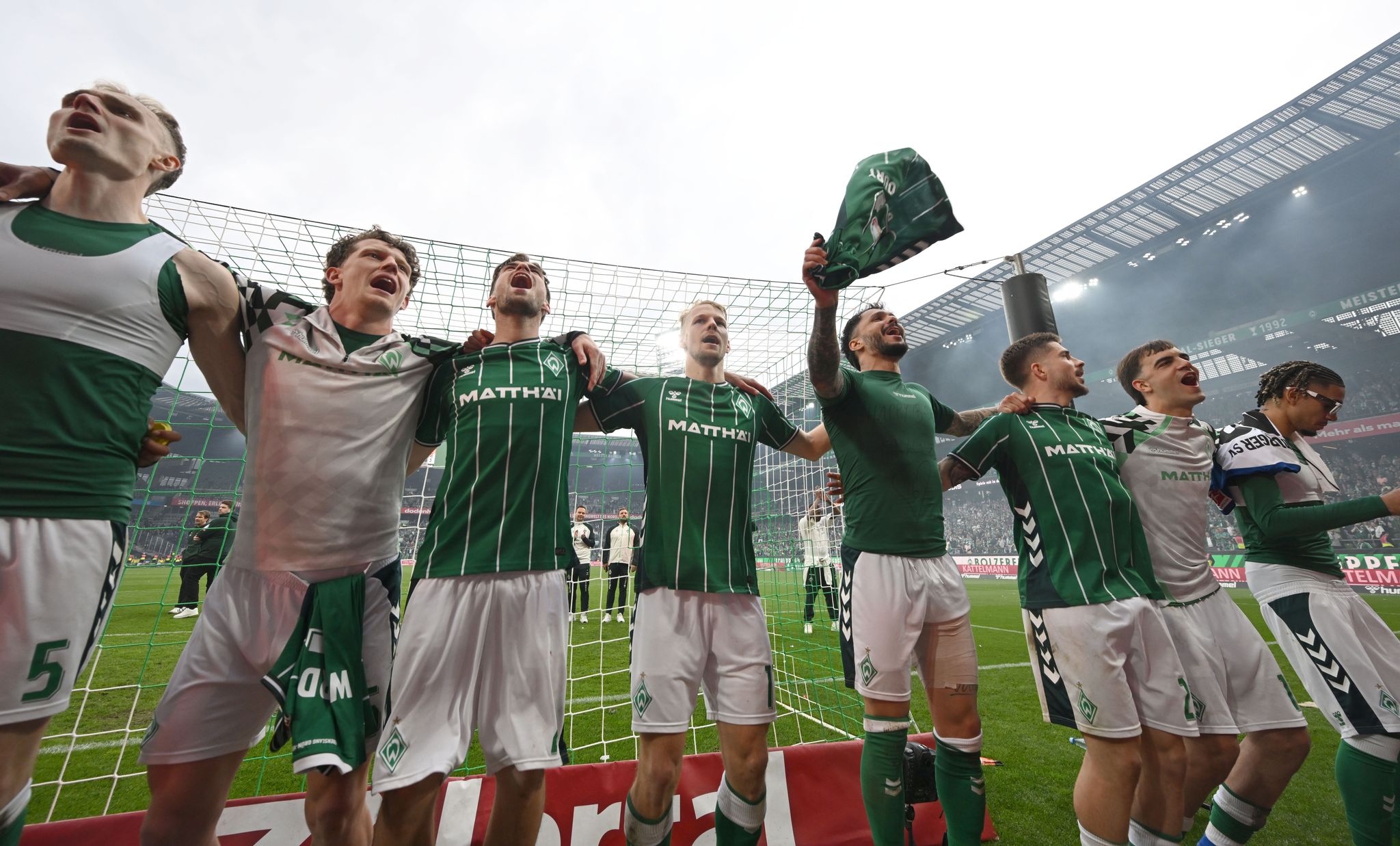 Bremer Jubel nach dem Derbysieg.