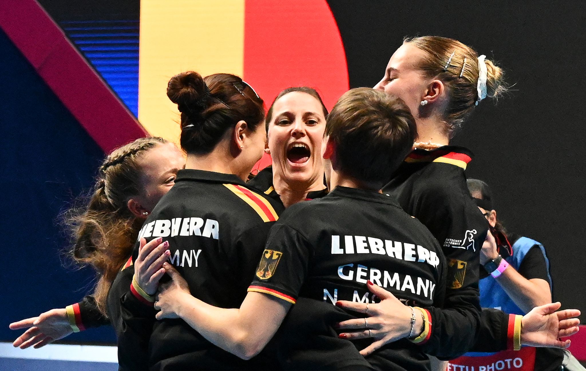 Die deutschen Frauen jubeln nach dem EM-Finale. Ihr nächstes Ziel ist eine WM-Medaille. (Archivbild)