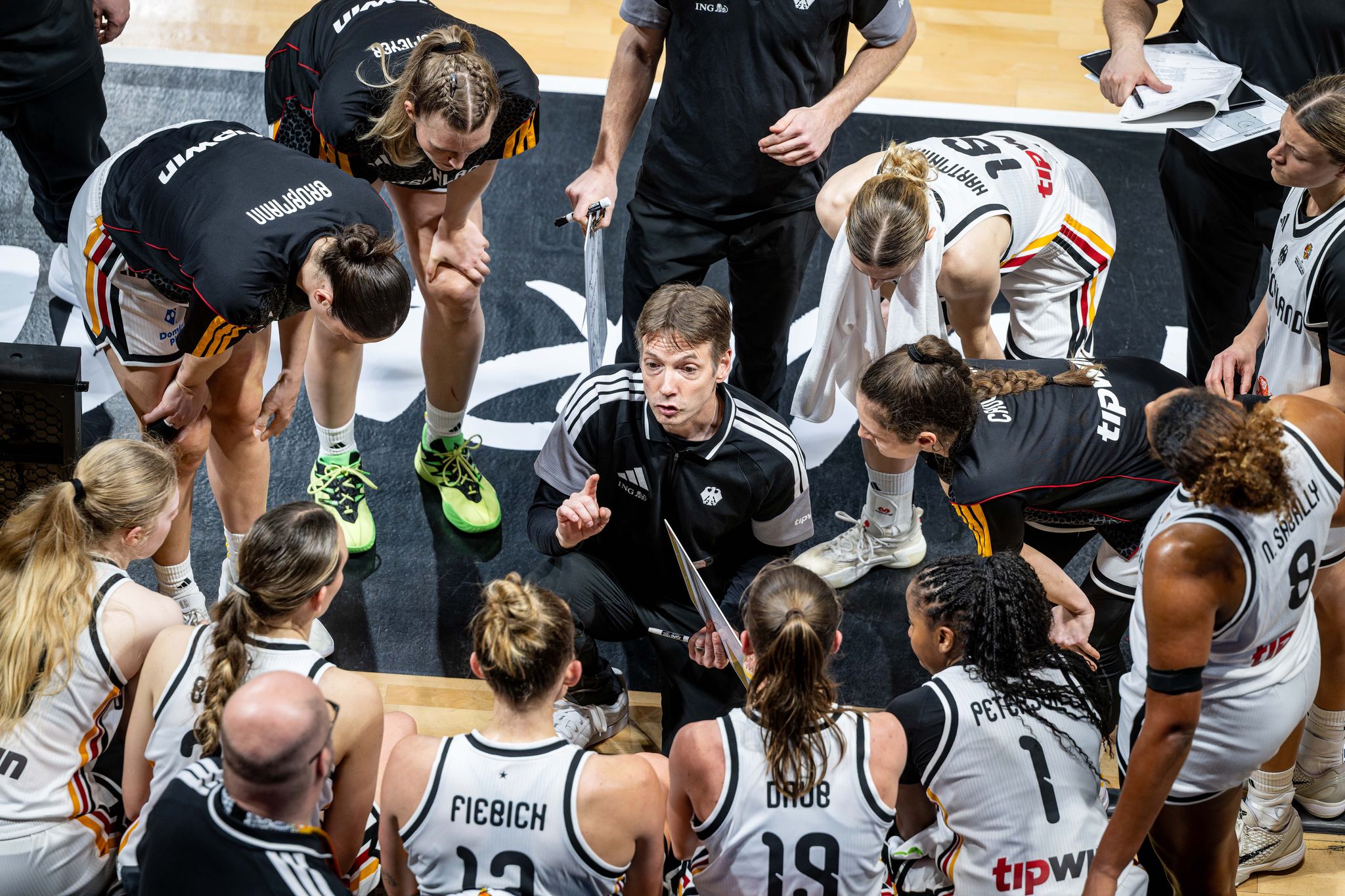Die deutschen Basketballerinnen erfahren in Berlin
