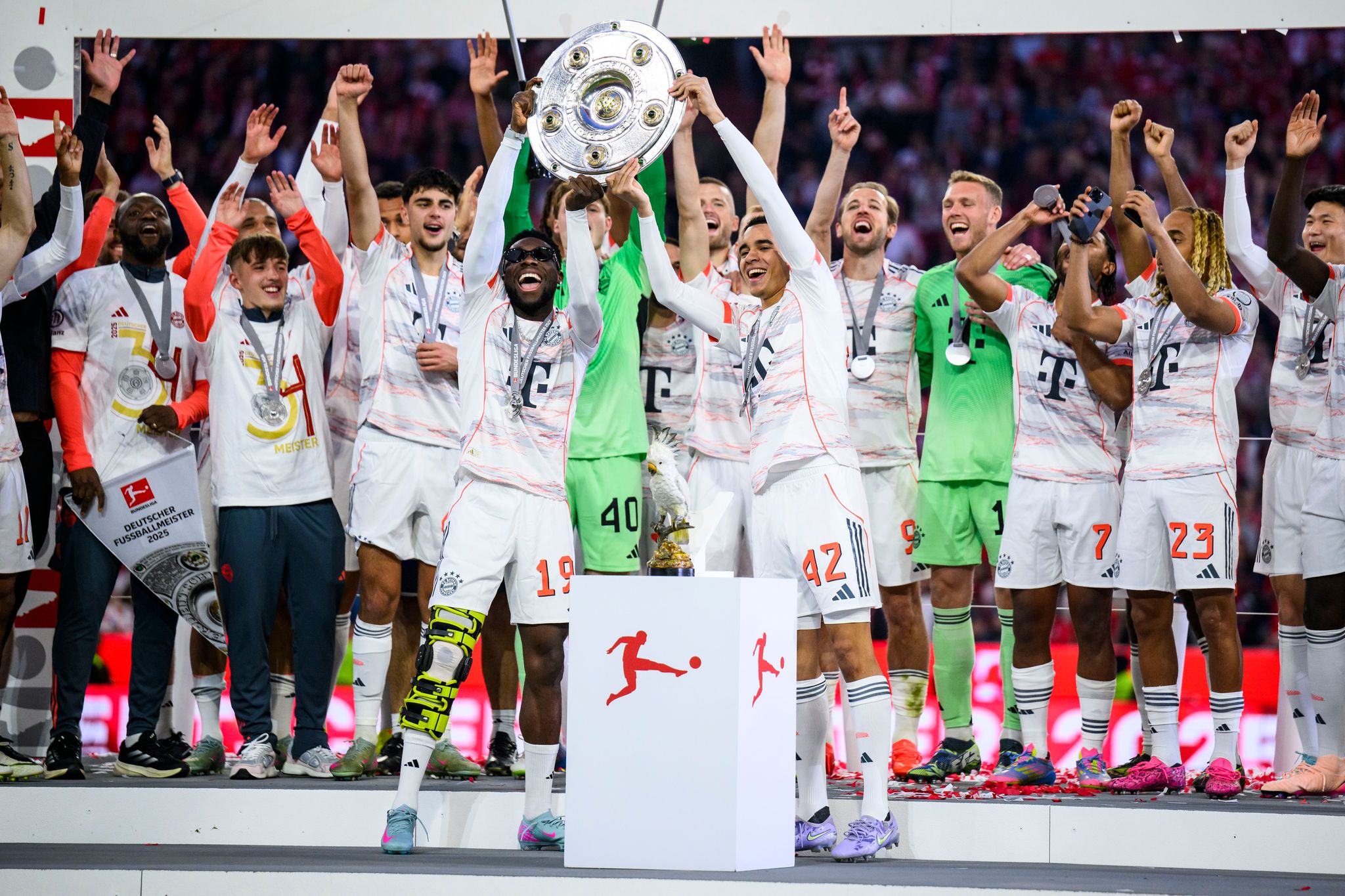 Bereits am Sonntag kann der FC Bayern München erneut deutscher Fußball-Meister werden. (Archivbild)