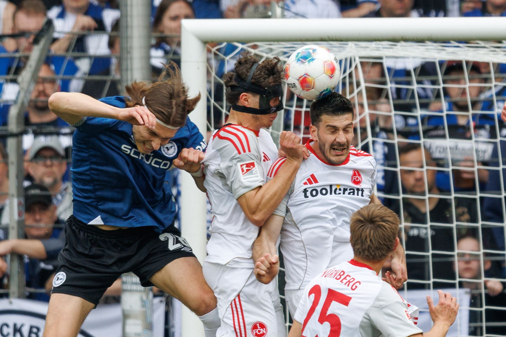 Bielefeld und Nürnberg trennen sich unentschieden.