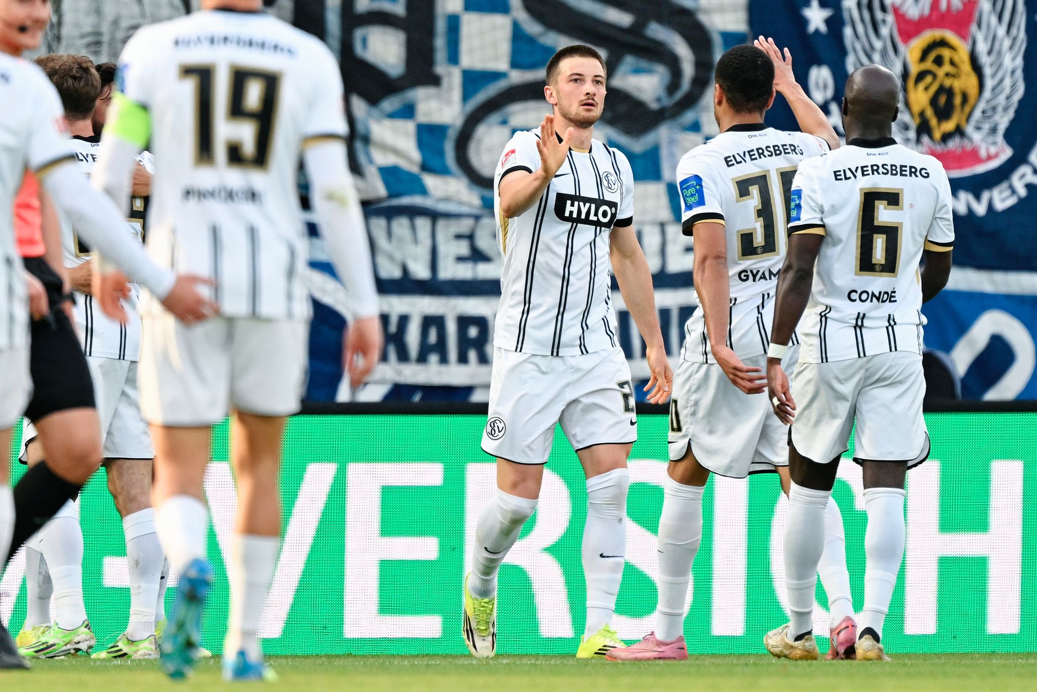 Die SV Elversberg mischt weiter im Zweitliga-Aufstiegskampf mit.