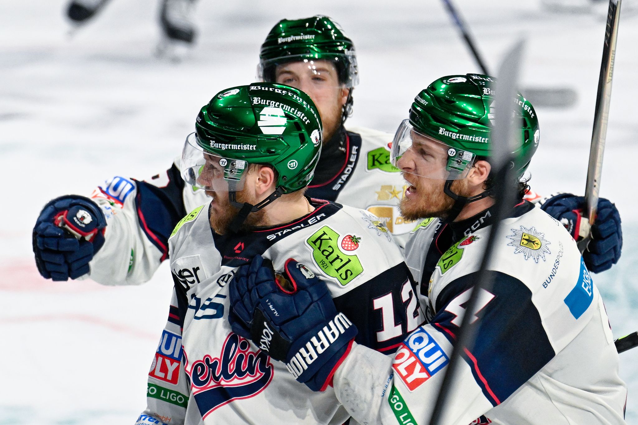 Jubeln auch im dritten Duell: Die Eisbären Berlin
