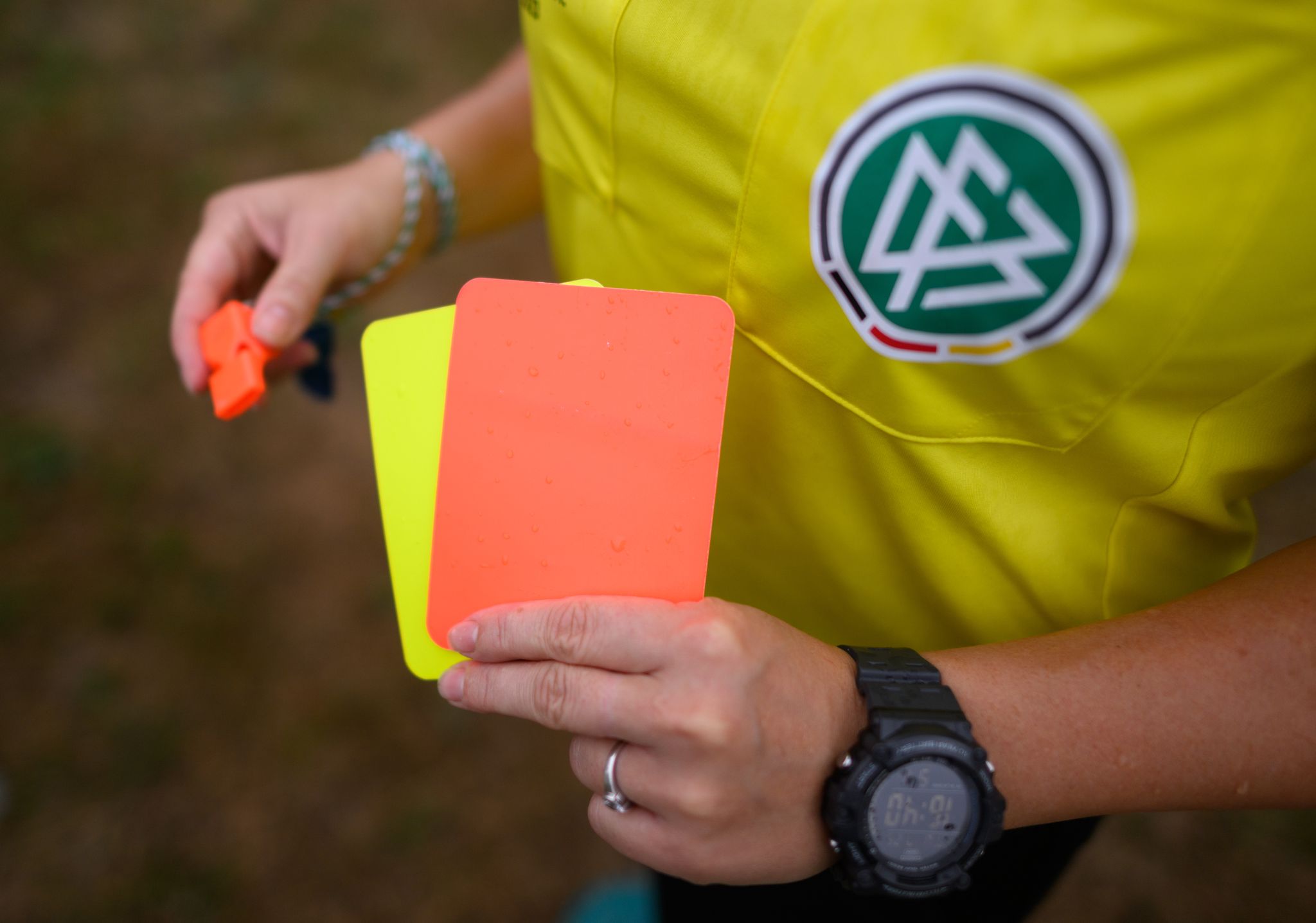 Der Deutsche Fußball-Bund will sich erst zu einem späteren Zeitpunkt mit den neuen WM-Regeln befassen. (Symbolbild)