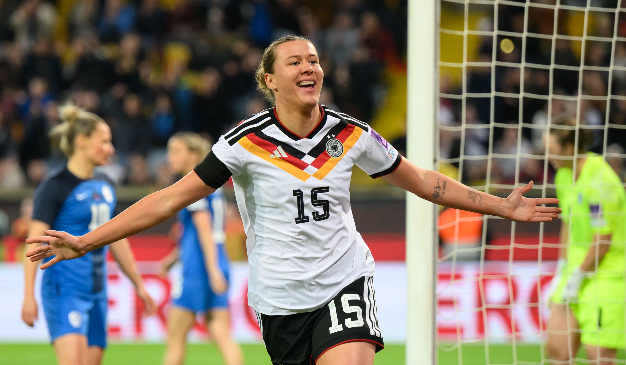 Nationalspielerin Larissa Mühlhaus wechselt innerhalb der Bundesliga. (Archivbild)