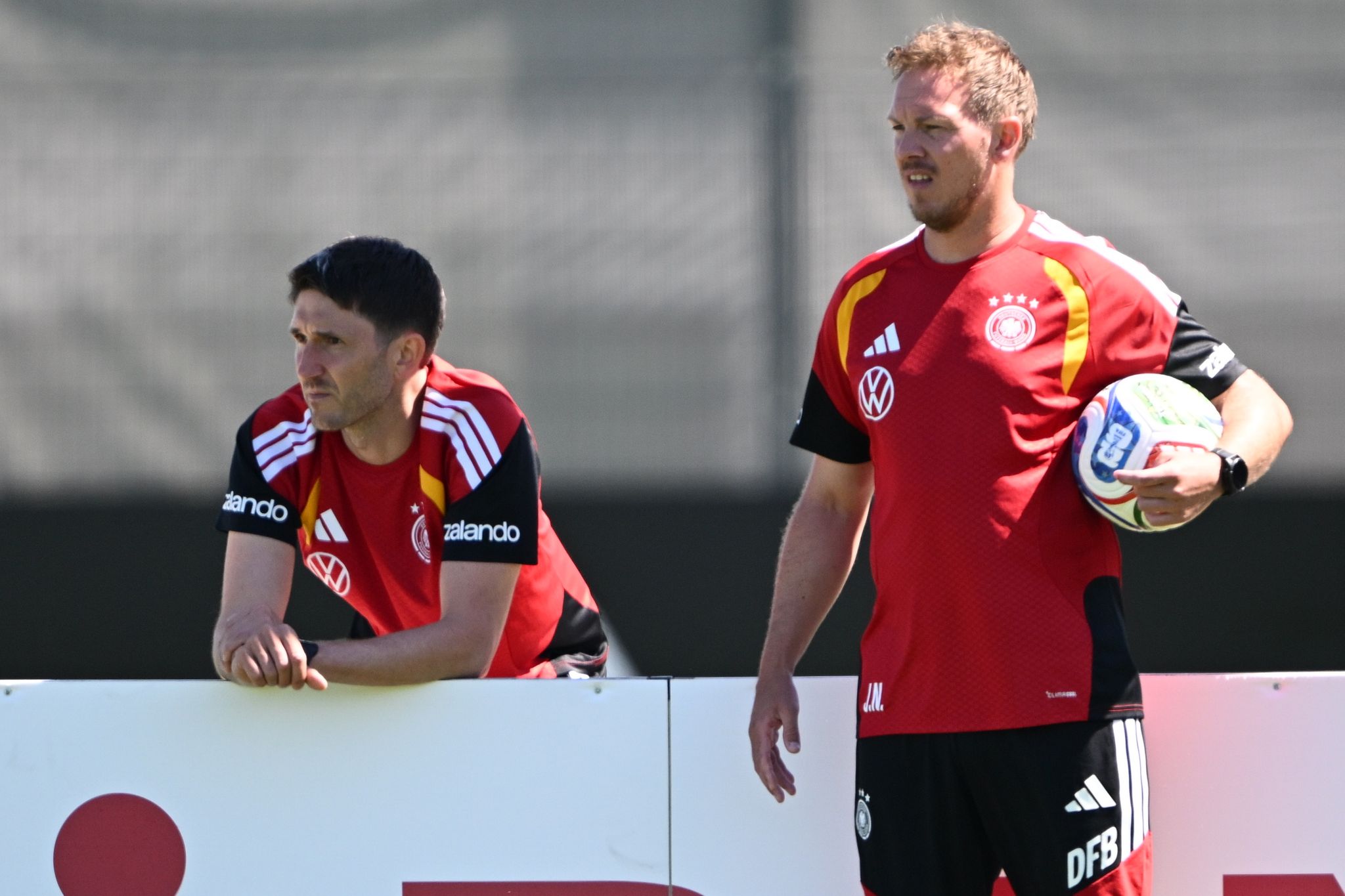 Auf geht's: Julian Nagelsmann strahlt beim Training Tatendrang aus.