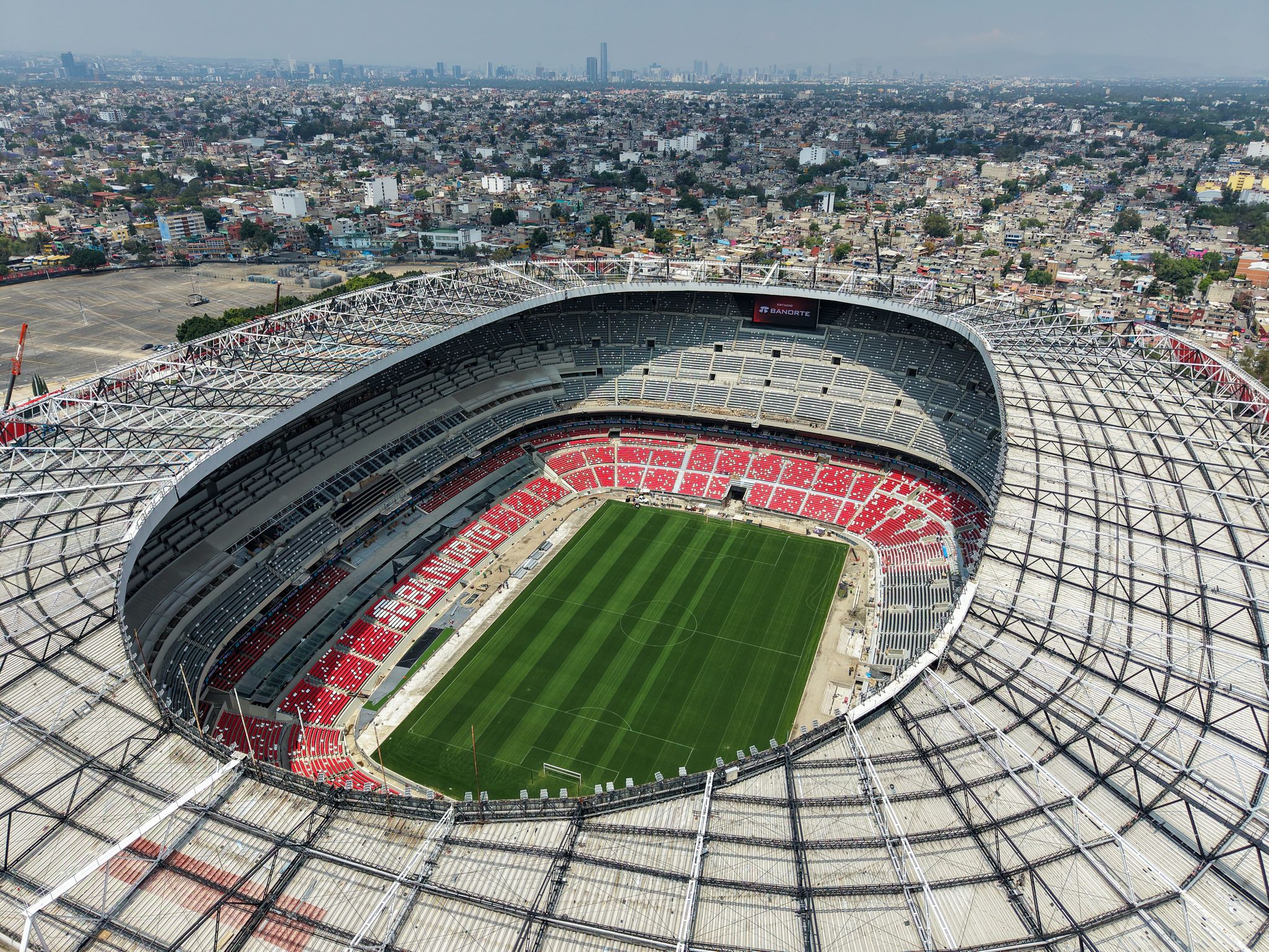 Im Aztekenstadion in Mexiko-Stadt findet das Eröffnungsspiel statt. (Archivbild)
