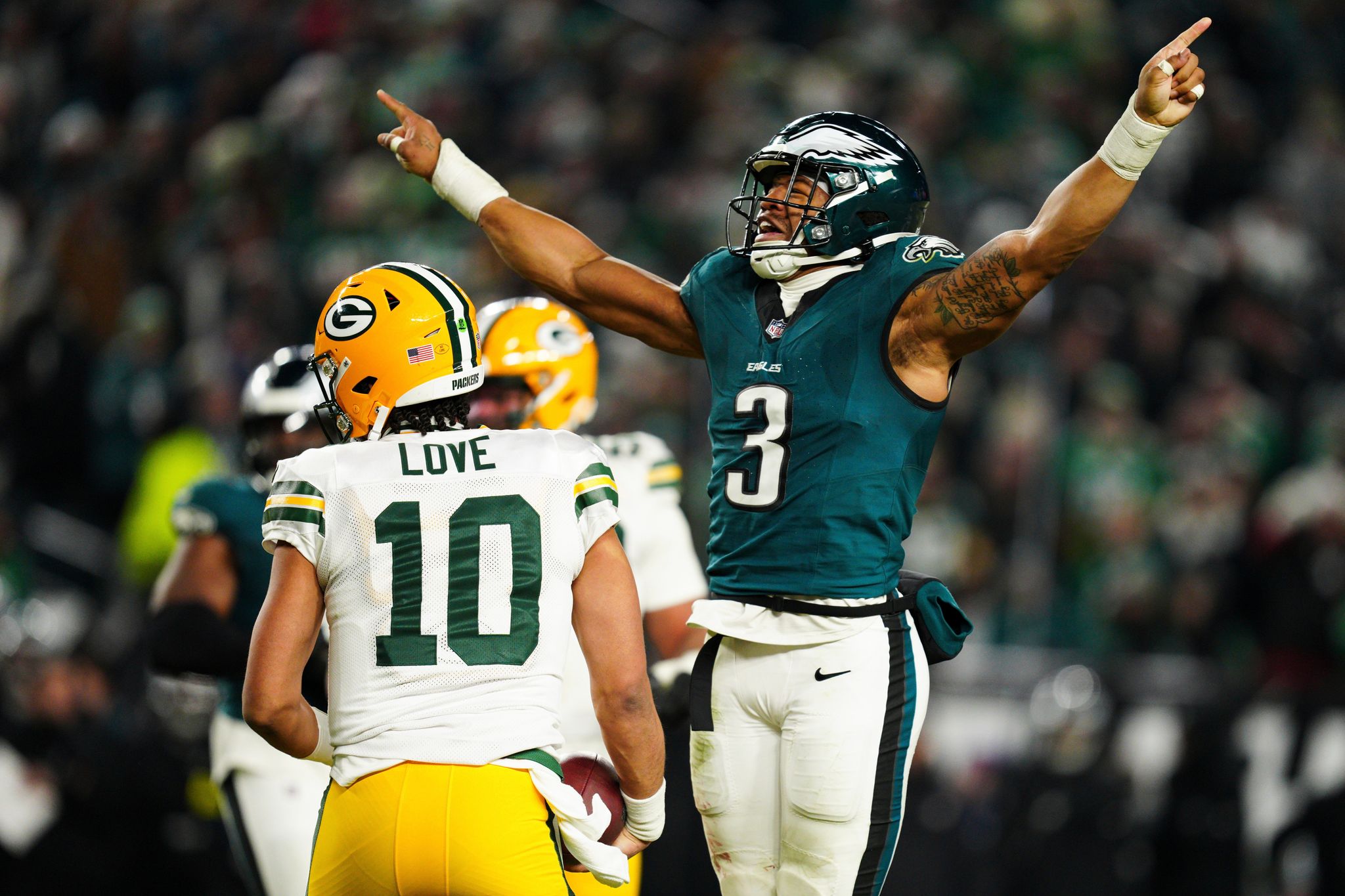 Nolan Smith (r) spielt seit 2023 für die Philadelphia Eagles. (Archivbild)