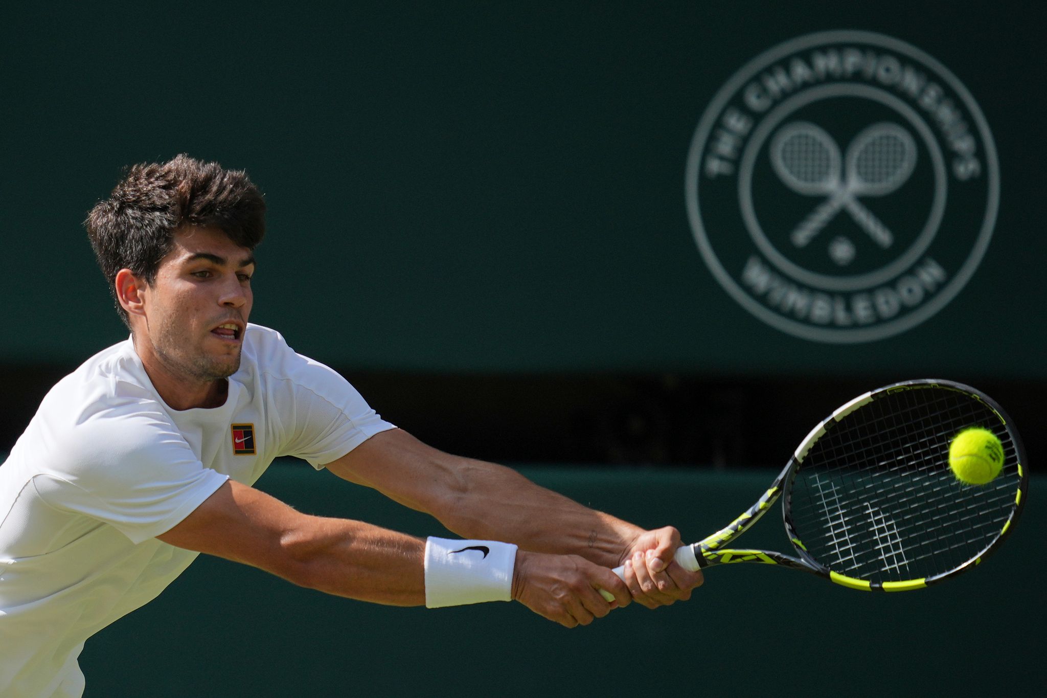 Carlos Alcaraz wird nicht beim Turnier in Wimbledon aufschlagen. (Archivbild)