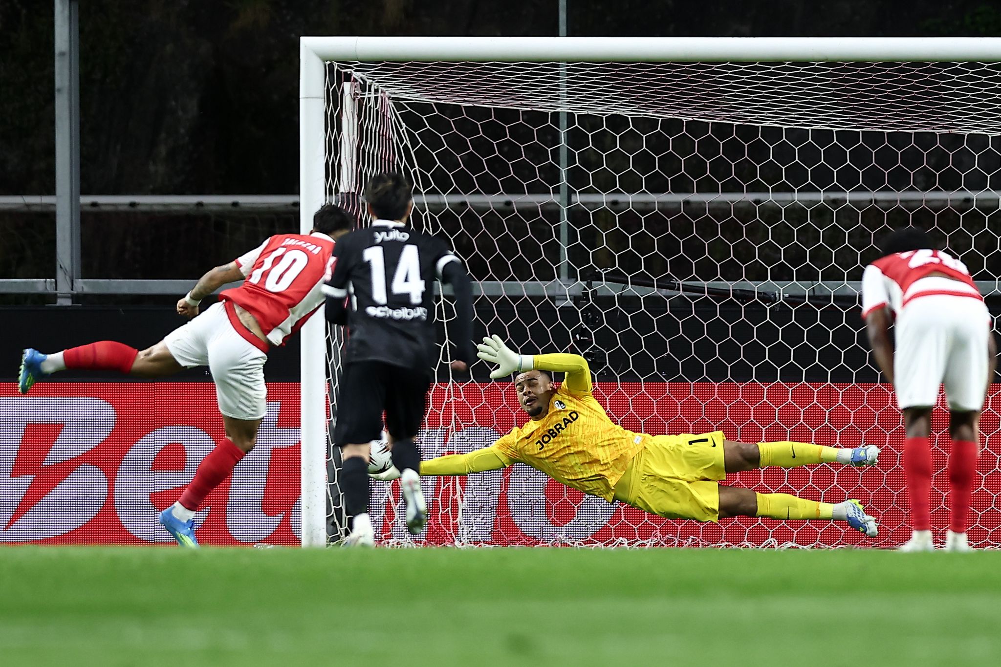 Zur Stelle: Noah Atubolu