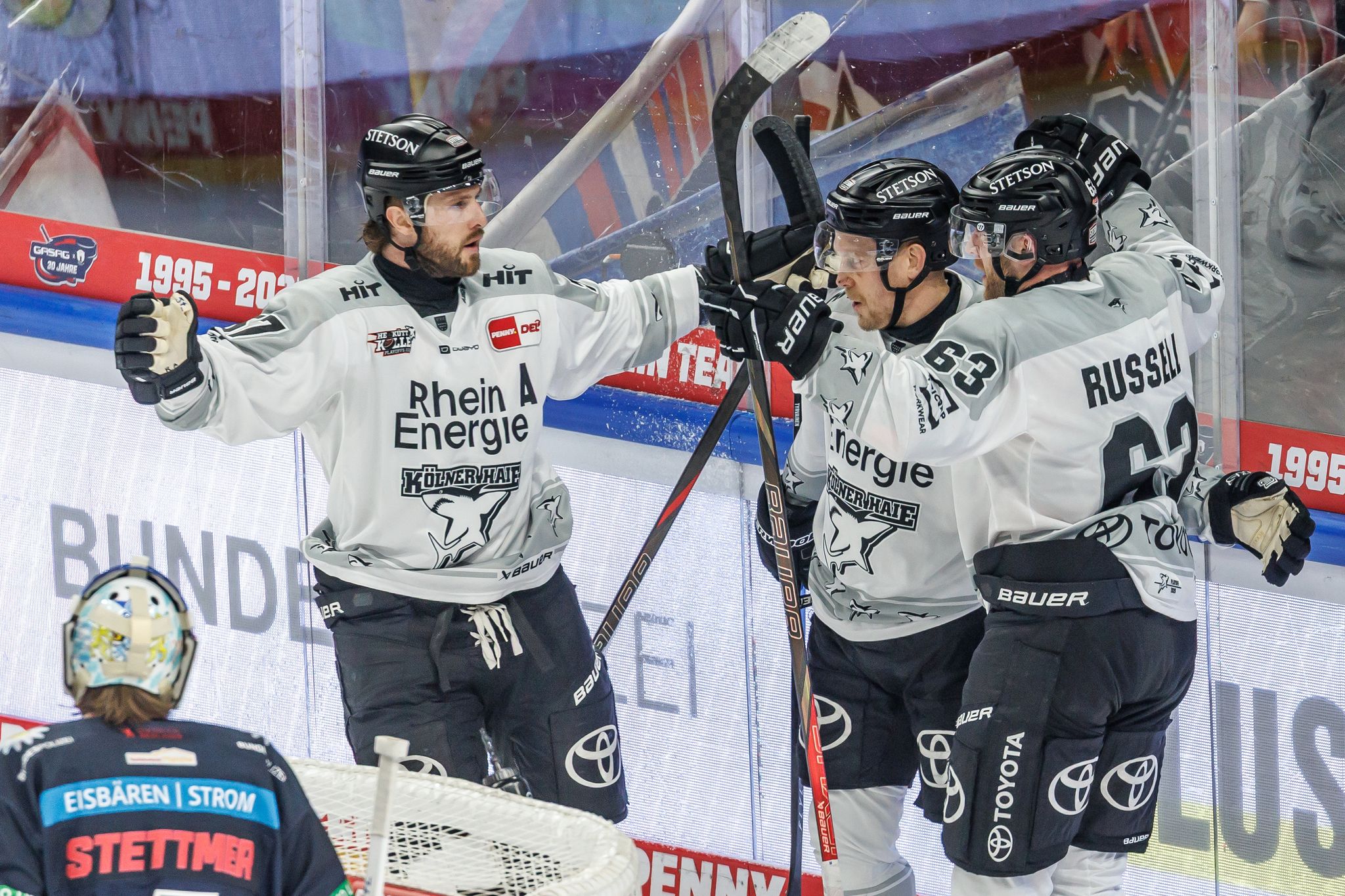 Die Kölner Haie bekommen einen neuen Chefcoach. (Archivbild)