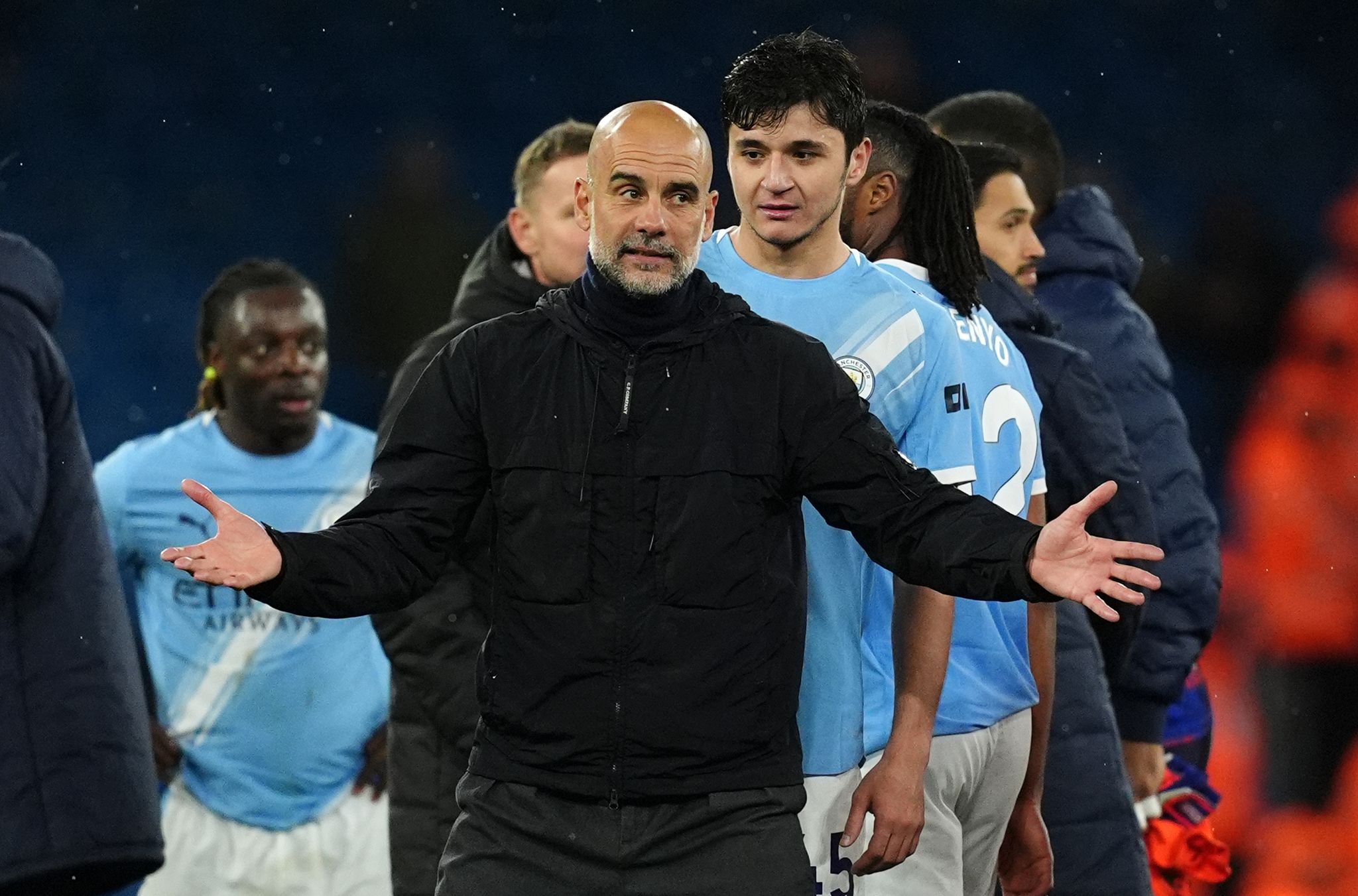Pep Guardiola soll seine Spieler bereits über seinen Rücktritt informiert haben. (Archivbild)