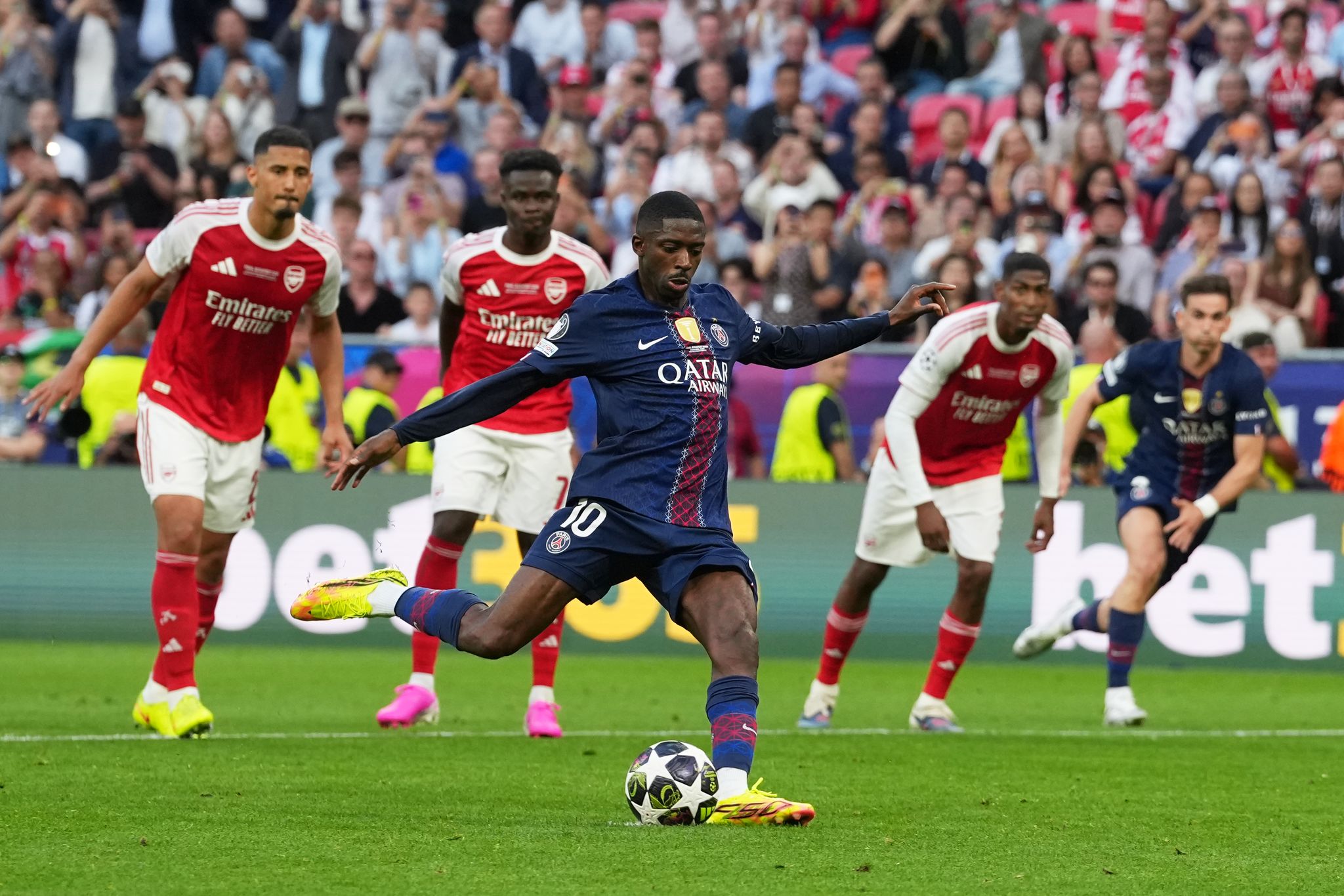 Ousmane Dembele sorgt für den Ausgleich.
