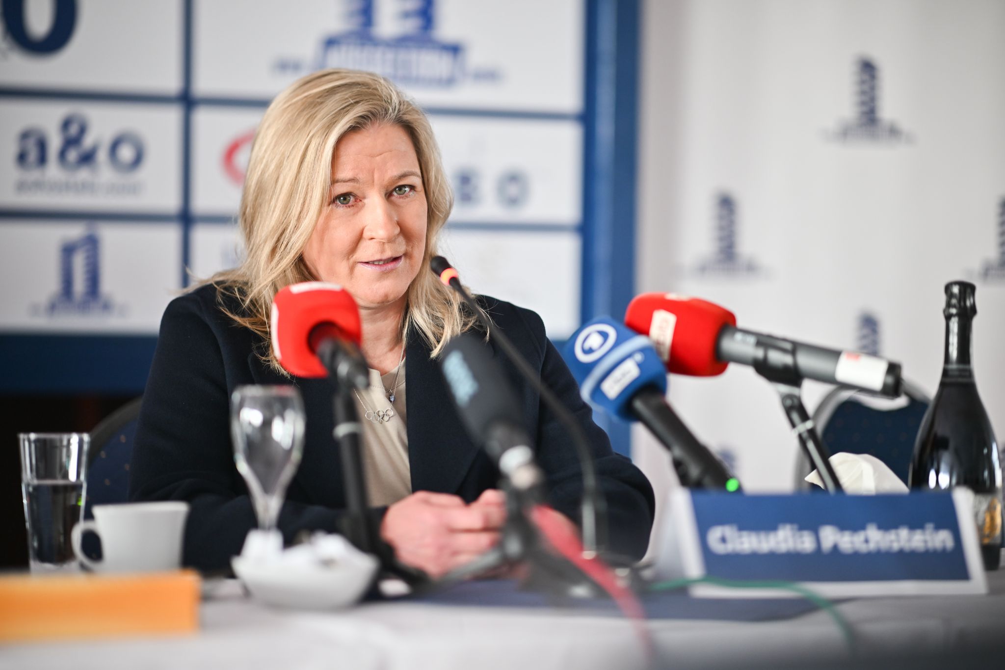 Die ehemalige Eisschnelläuferin Claudia Pechstein wird Bundestrainerin Allround. (Archivbild)