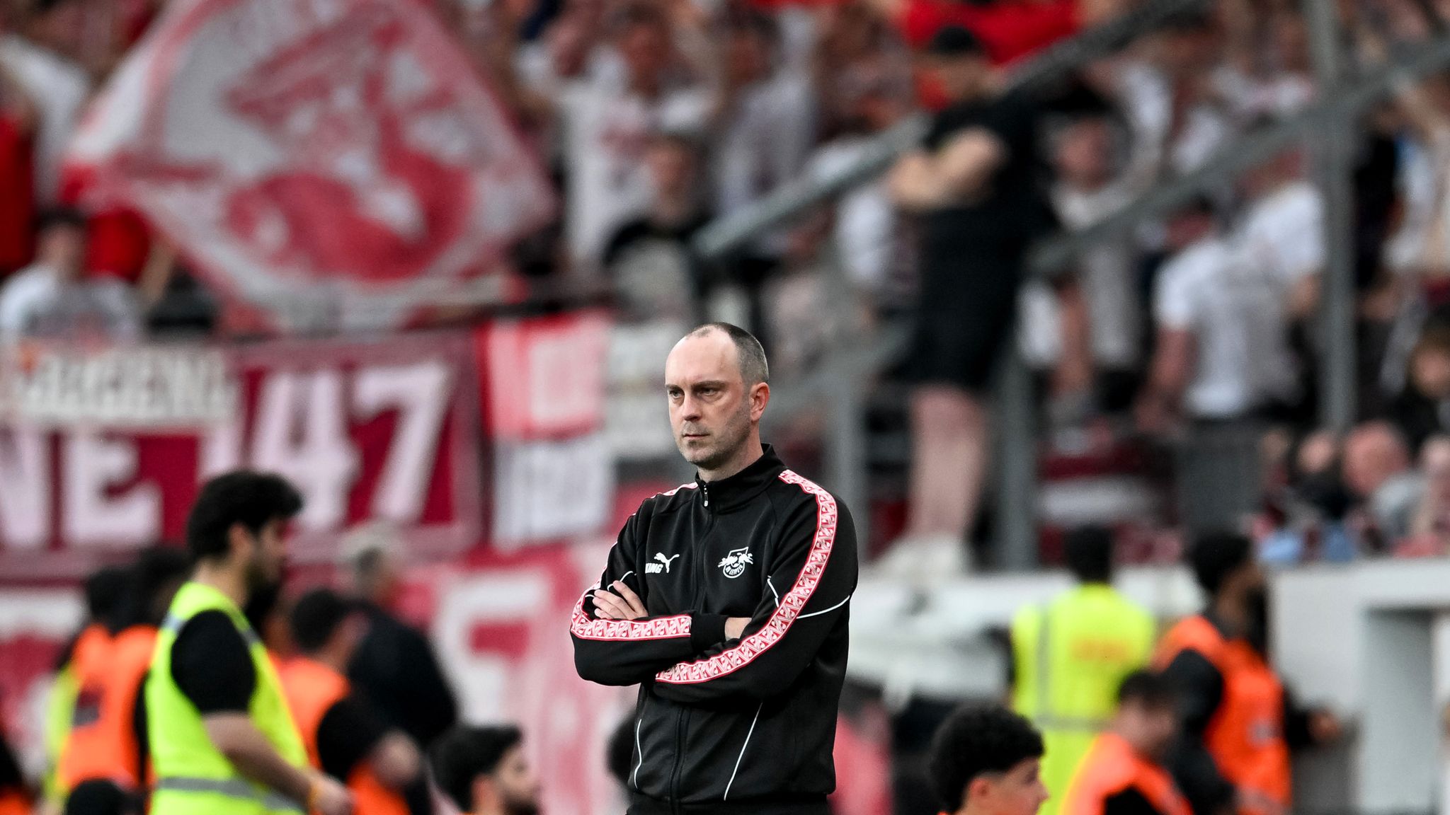 Leipzigs Trainer Ole Werner hat Kritik am Verhalten eines Balljungen beim Spiel in Leverkusen geübt.