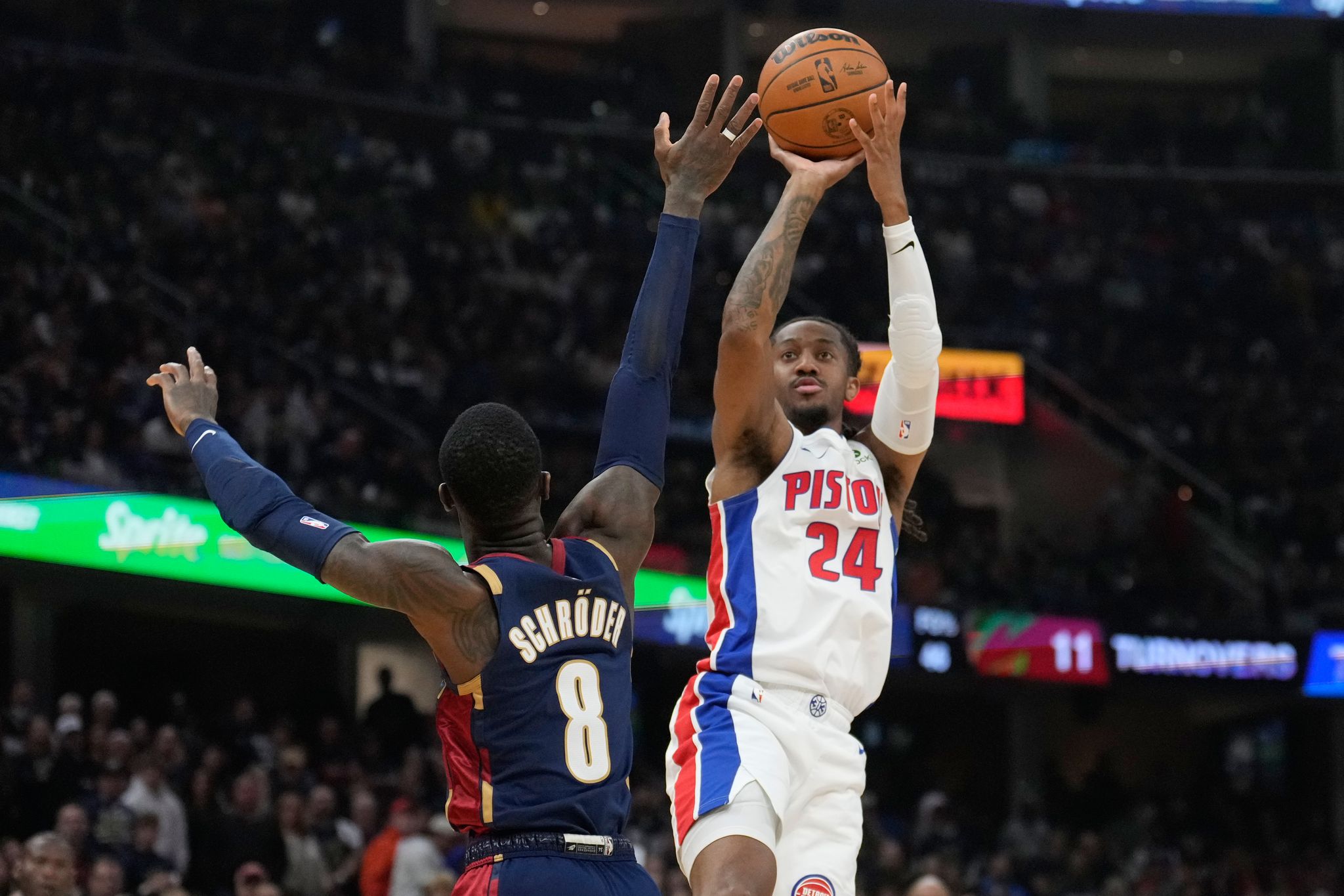 Dennis Schröder (8) blieb gegen Detroit diesmal ohne eigene Punkte.