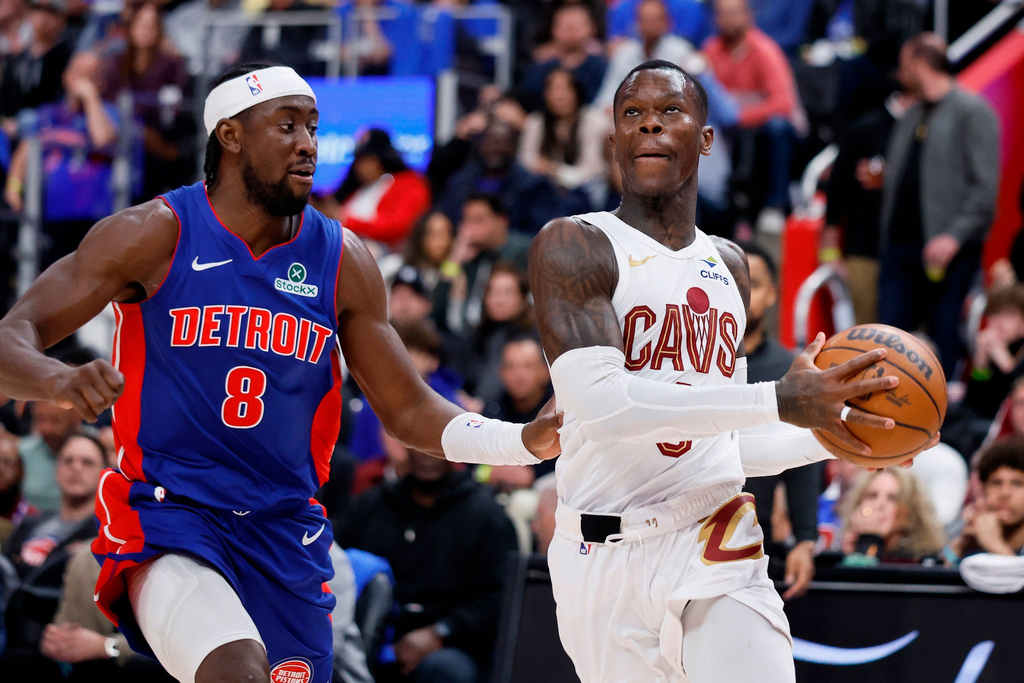 Dennis Schröder (r.) überzeugte mit Energie und Ballkontrolle von der Bank.