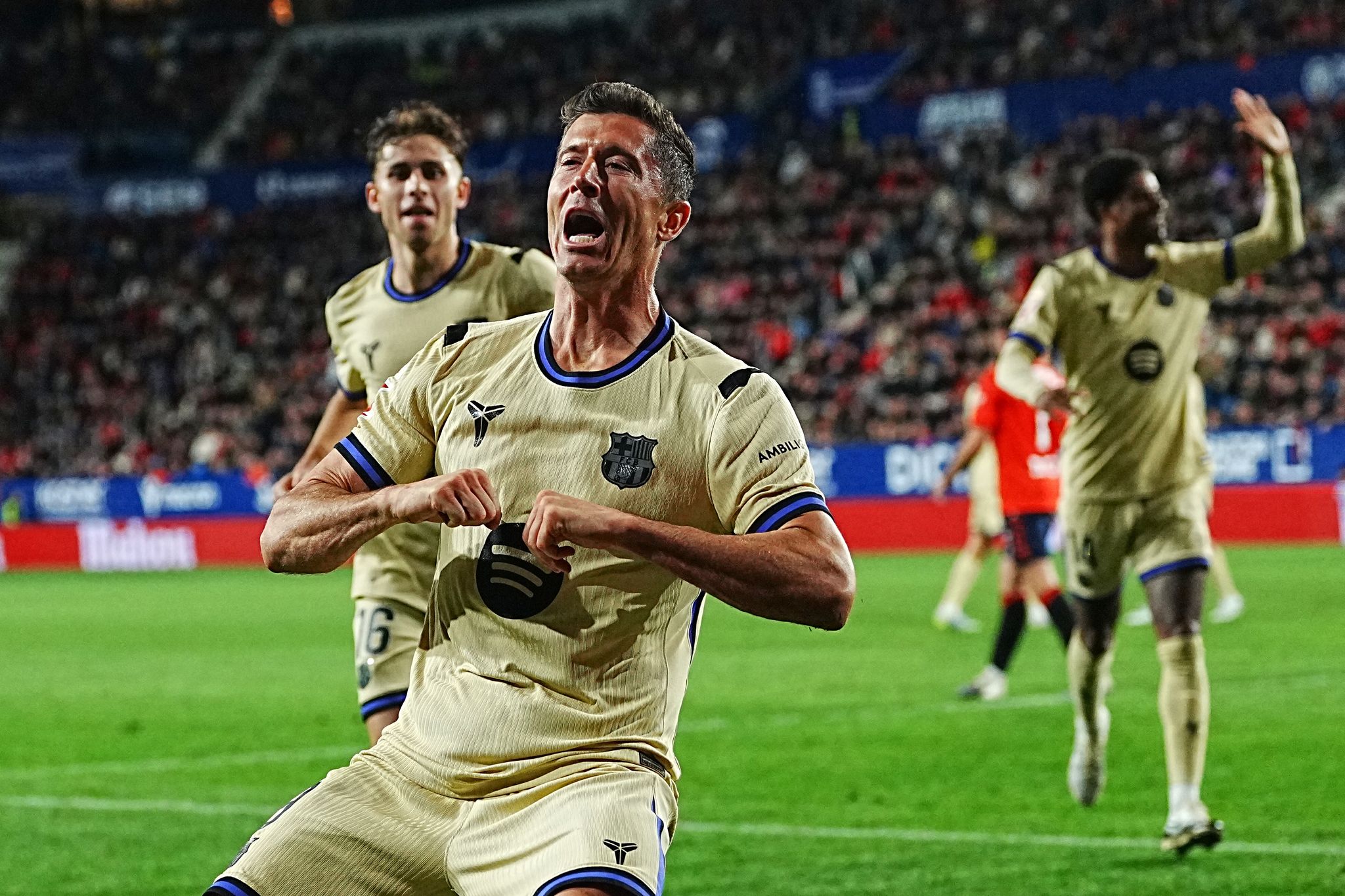 Robert Lewandowski erhält in Barcelona keinen neuen Vertrag mehr. (Archivbild)