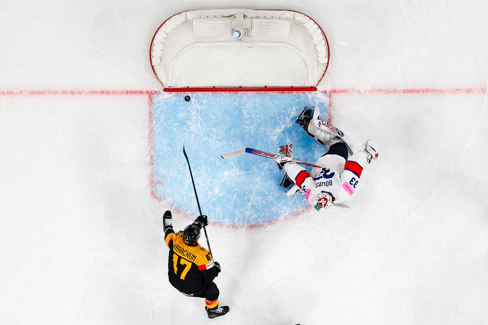 Alexander Karachun brachte die deutsche Eishockey-Nationalmannschaft zum Vorrunden-Abschluss in Führung.