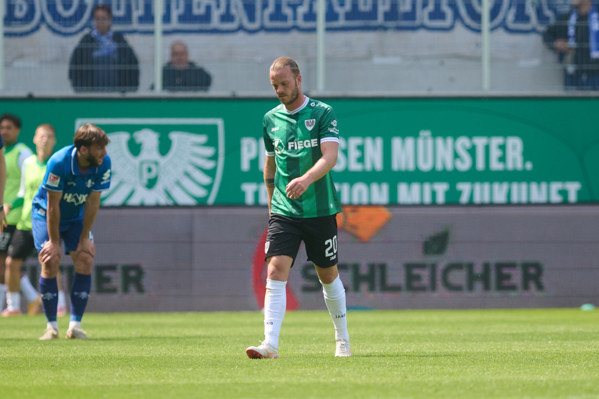 Kapitän Jorrit Hendrix steigt mit Preußen Münster ab.