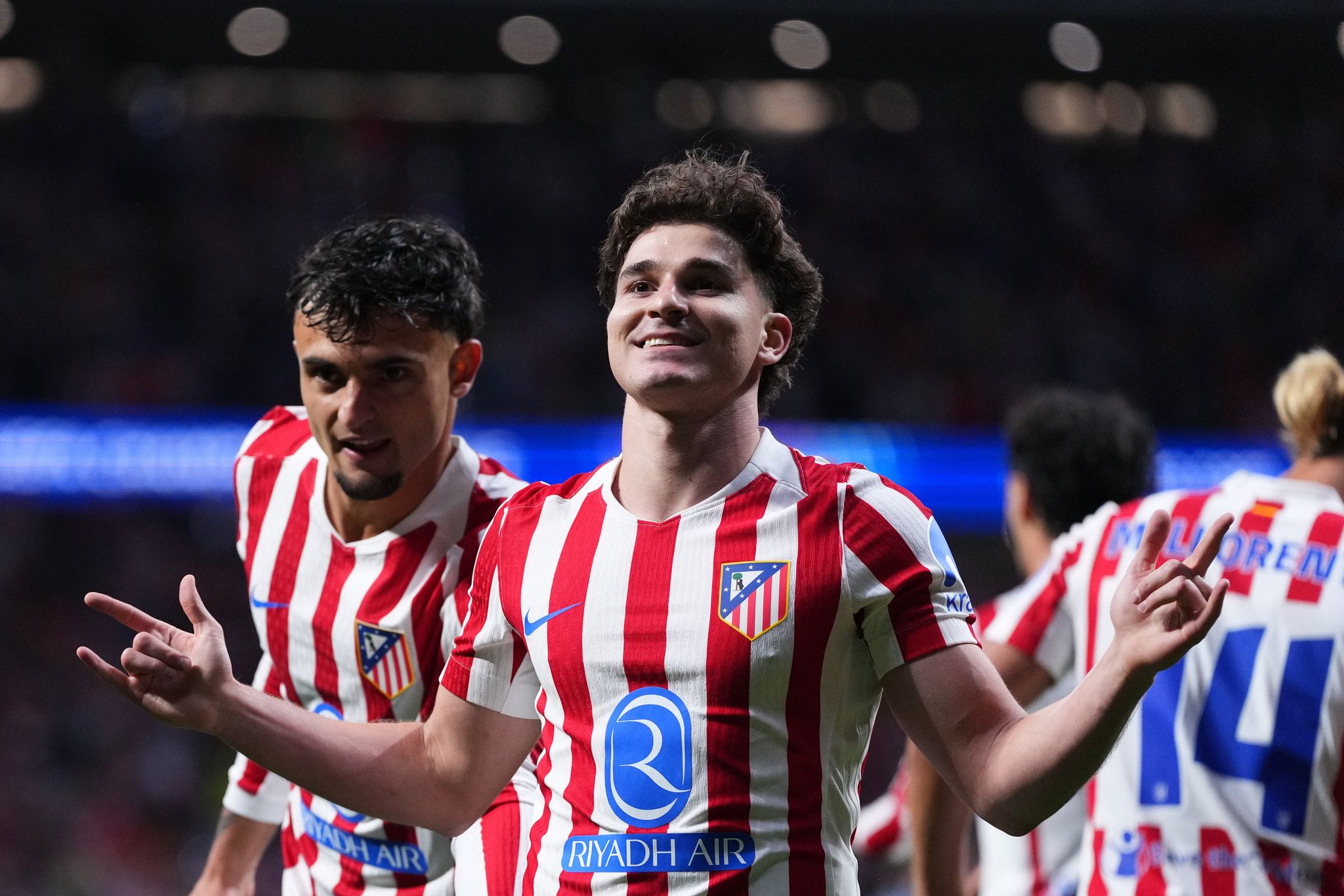 Das Werben um Julián Álvarez hat eine bemerkenswerte Reaktion von Atlético Madrid provoziert. (Archivbild)