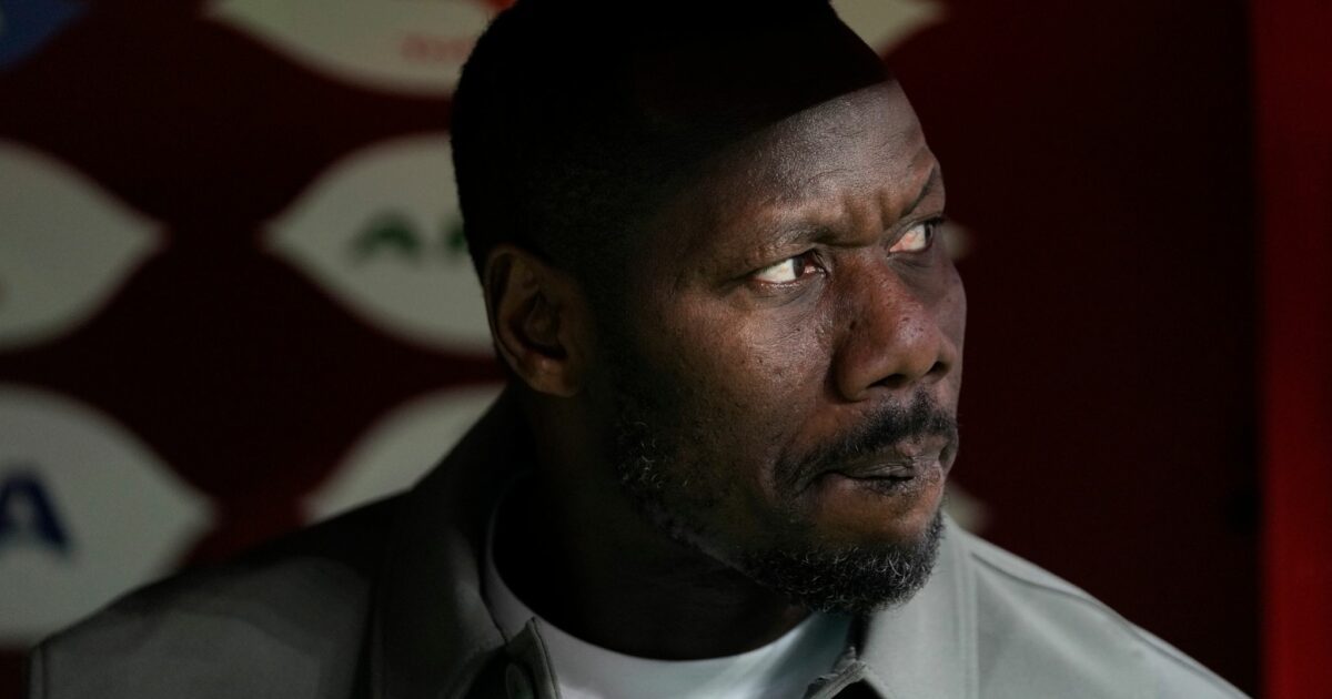 Hat eine knifflige WM-Mission: Senegals Trainer Pape Thiaw. (Archivbild)