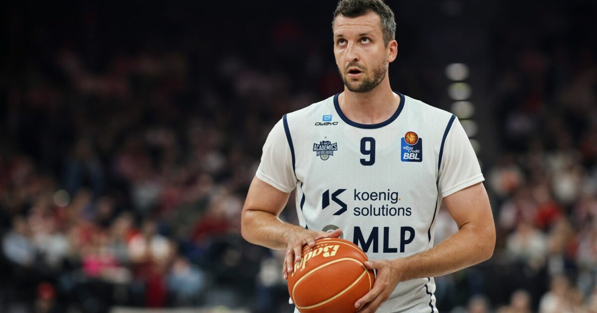 Paul Zipser: «Alleine mit der rechten Hand ins Handy zu tippen